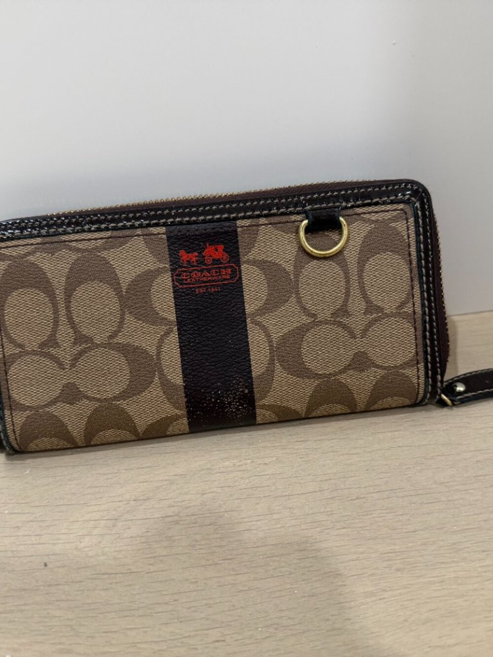 coach wallet - zip around